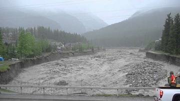 Canmore Flood Leaves Parts of Canadian Town Underwater (VIDEO) Canmore Flood Leaves Parts of Canadian Town Underwater (VIDEO)