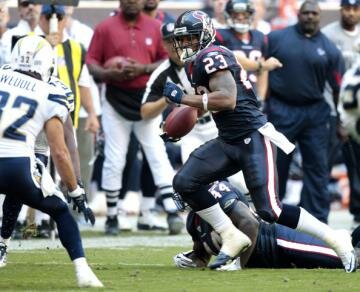 Houston Texans Rally From 21 Down to Stun San Diego Chargers 31-28 Houston Texans Rally From 21 Down to Stun San Diego Chargers 31-28