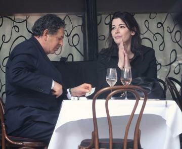 Nigella Lawson Is Seen Without Her Wedding Ring Close to Sister's Mayfair Home Where She Has Been Living Apart From Husband Nigella Lawson Is Seen Without Her Wedding Ring Close to Sister's Mayfair Home Where She Has Been Living Apart From Husband