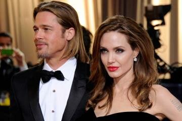 Angelina Jolie and Brad Pitt Buy Son a $6k Guitar Angelina Jolie and Brad Pitt Buy Son a $6k Guitar