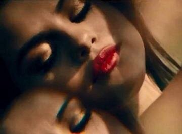 Selena Gomez Gets Wet and Wild as She Takes a Dip in the Water for Seductive New Video Clip Selena Gomez Gets Wet and Wild as She Takes a Dip in the Water for Seductive New Video Clip