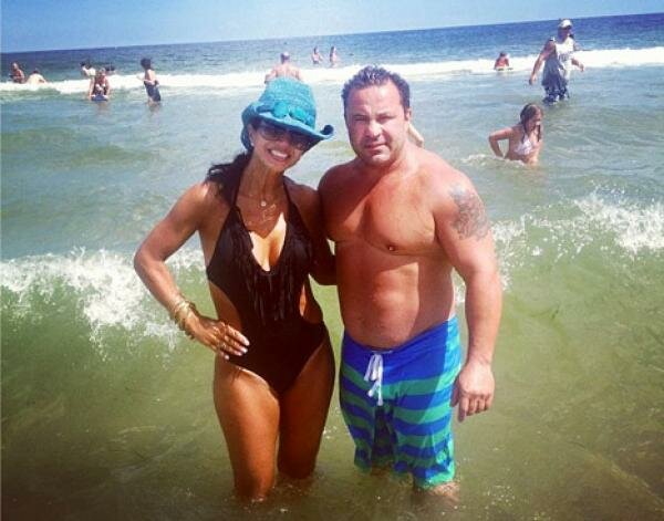 Teresa Giudice, Joe Giudice Pose in Swimsuits on Family Beach Vacation
