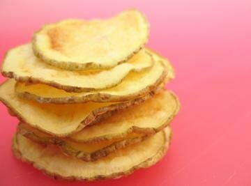 Eating One Pack a Day Is Like Drinking Five Litres of Cooking Oil a Year Eating One Pack a Day Is Like Drinking Five Litres of Cooking Oil a Year